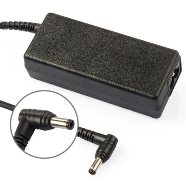 Chargeur Toshiba bout moyen  19V, 4,74 A, 90W, 5.5x2.5mm,pour ordinateur portable Toshiba